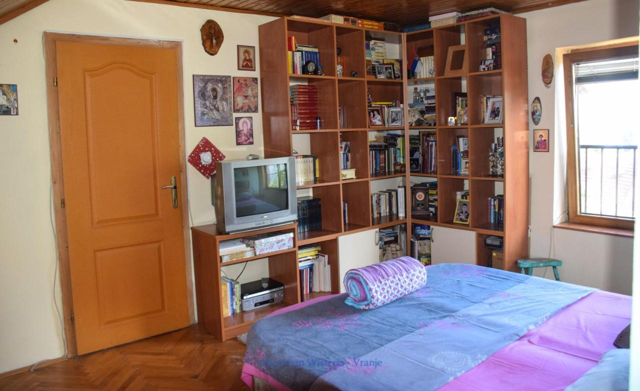 Apartman Wisteria Vranje Eksteriør billede