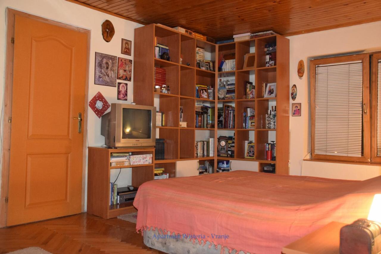 Apartman Wisteria Vranje Eksteriør billede